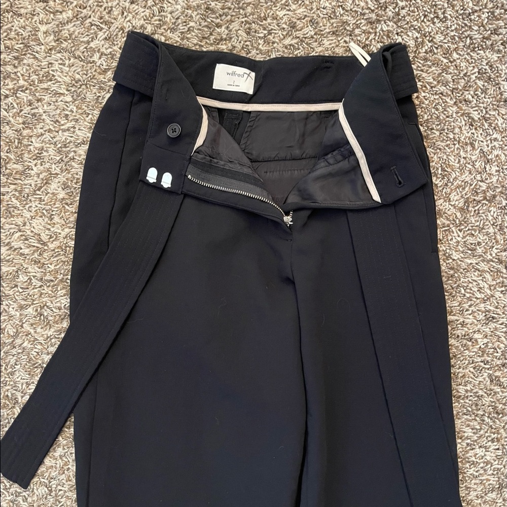 Aritzia tie front pants cropped size 2